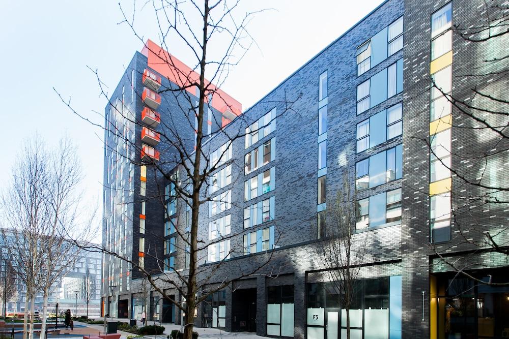 Clover Court By Aeria Apartament *